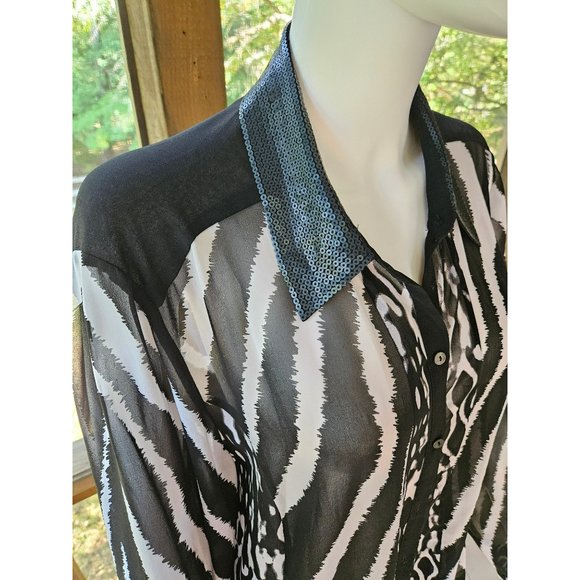 Chico's Animal Print Top - Picture 3 of 5